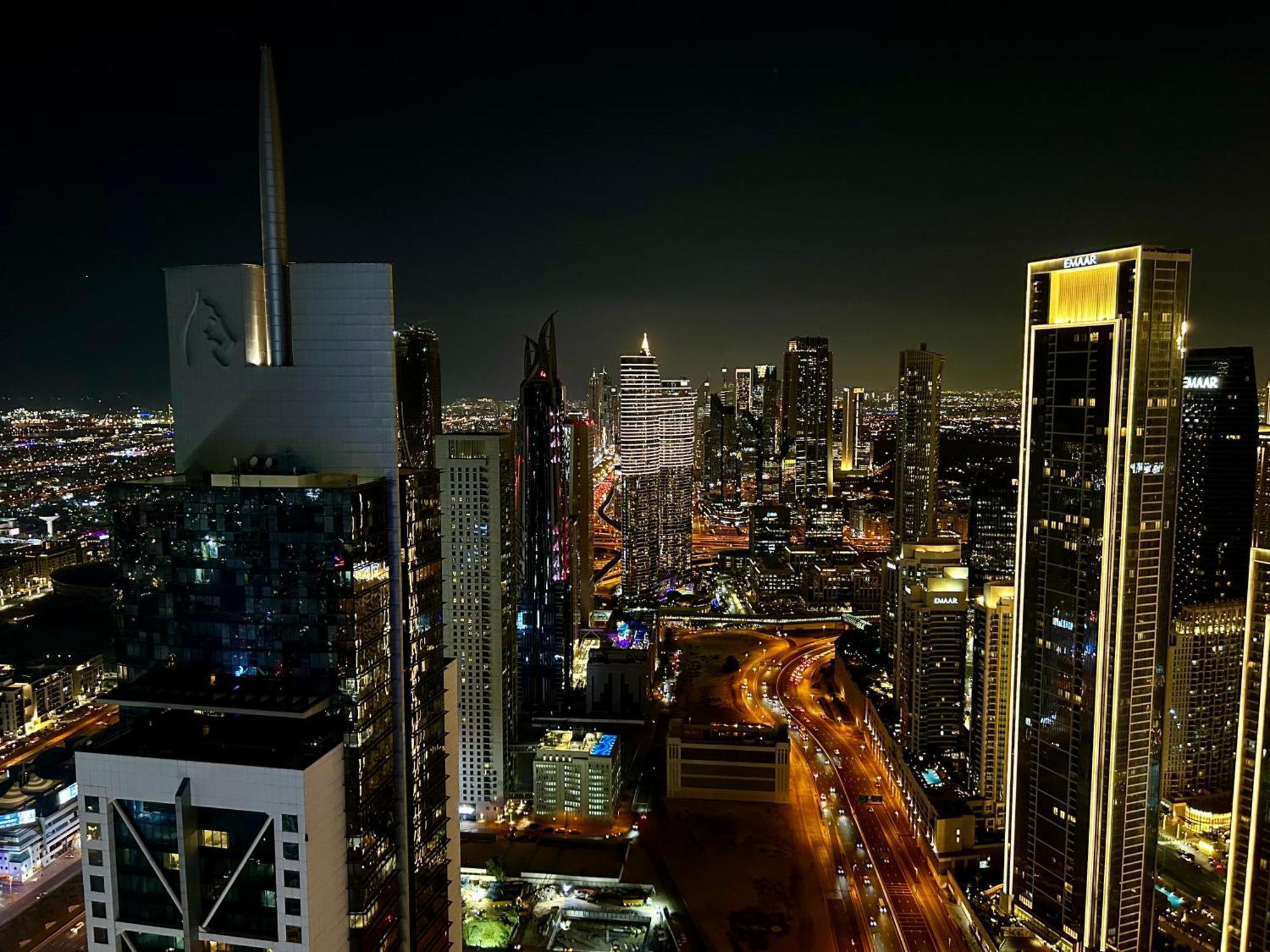 Burj Khalifa Views 2Br With Infinity Pool Downtown Leilighet Dubai Eksteriør bilde